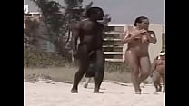 Negro En Playa Nudista